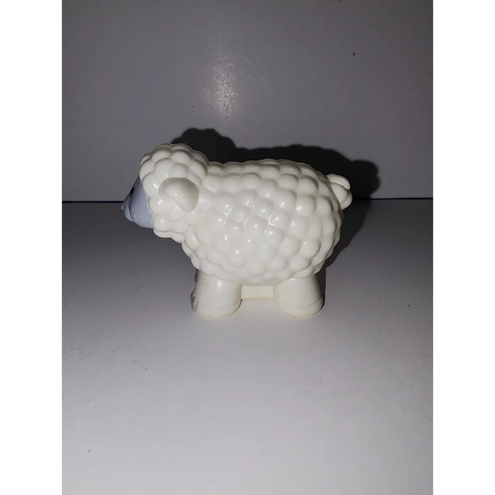 Vintage Fisher Price Little People Replacement Farm Sheep‎